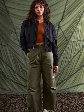 Alpha Industries Cropped Bomber Jacket